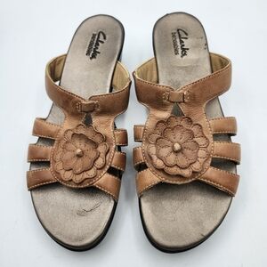 Clarks Brown Floral Sandals Sz 7